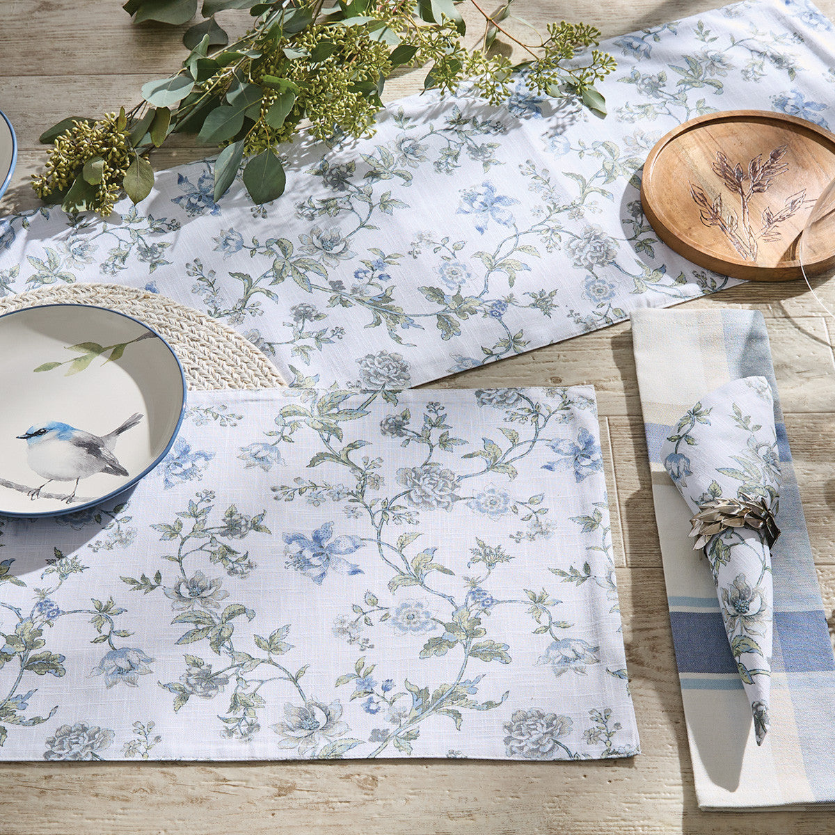 Wythe garden Table Runner