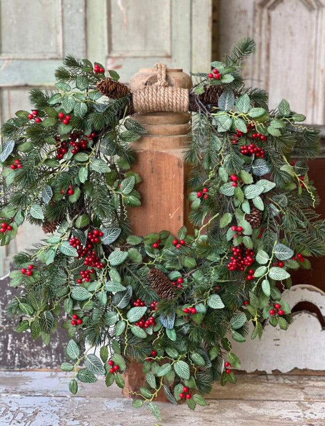 Elmsley Pine & Berry Wreath | 22"